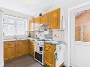 Kitchen- click for photo gallery